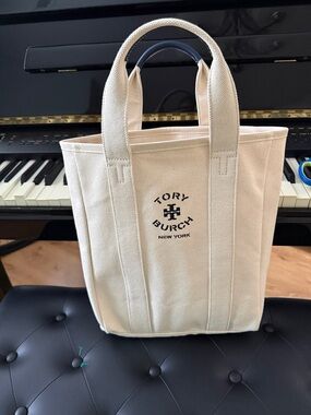 Tory Burch Canvas Tote in Natural with Black Logo